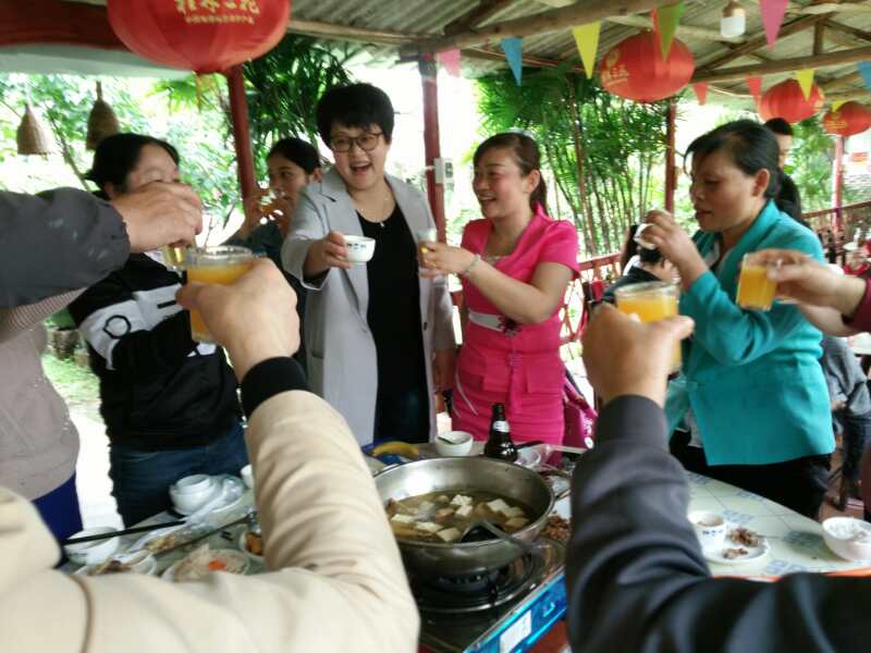 吃飯歡樂時刻 (5).jpg 吃飯歡樂時刻 (5).jpg